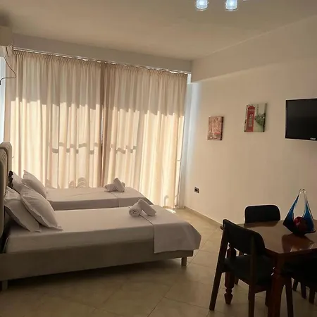 Apartament Skyline *